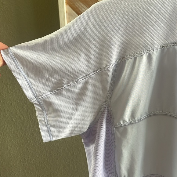 Lululemon run fast track light purple top in size medium - Picture 5 of 9